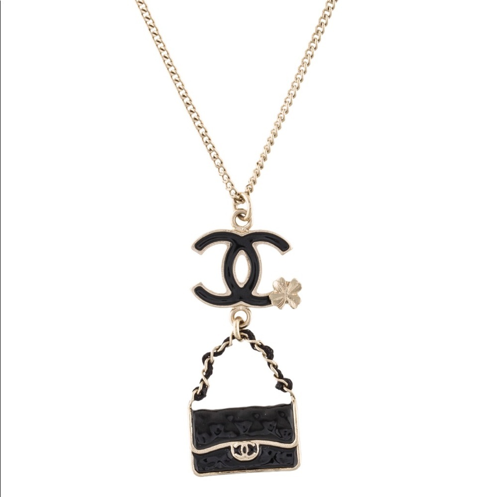 Chanel bag / purse & CC Pendent Necklace